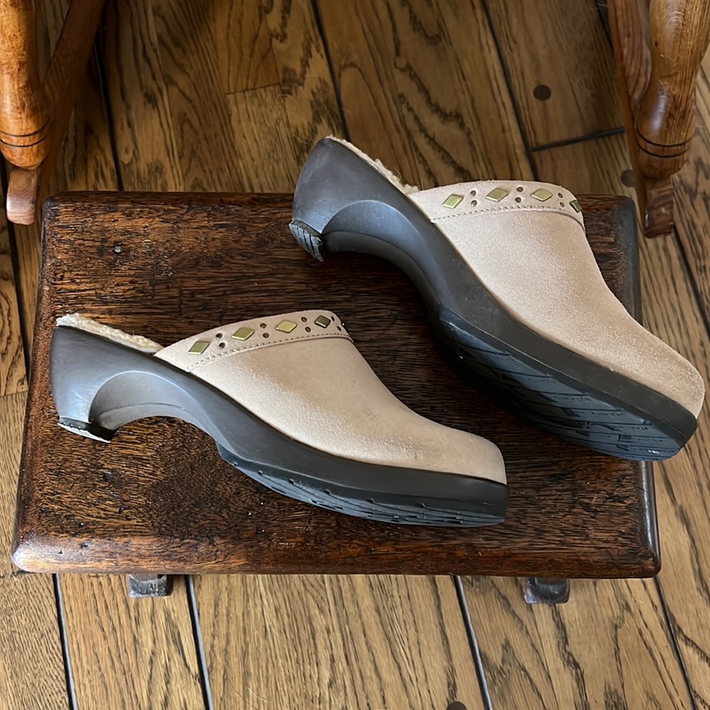 Ugg clogs - Picture 2 of 5